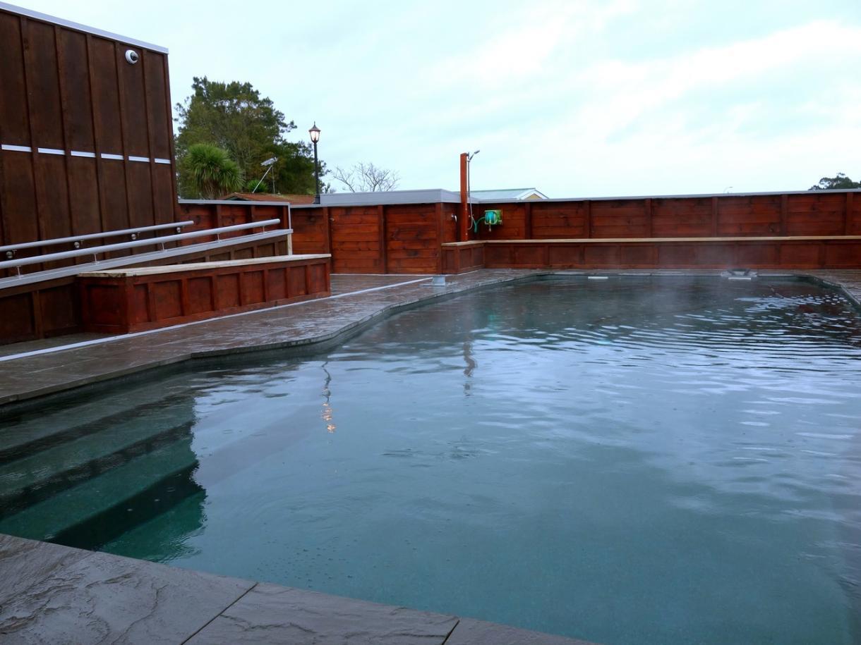 Parakai Springs Lodge Dış mekan fotoğraf